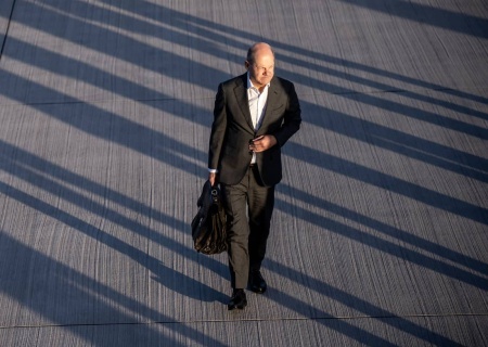    Германский разворот. Политическое банкротство Шольца может привести к неожиданным альянсам