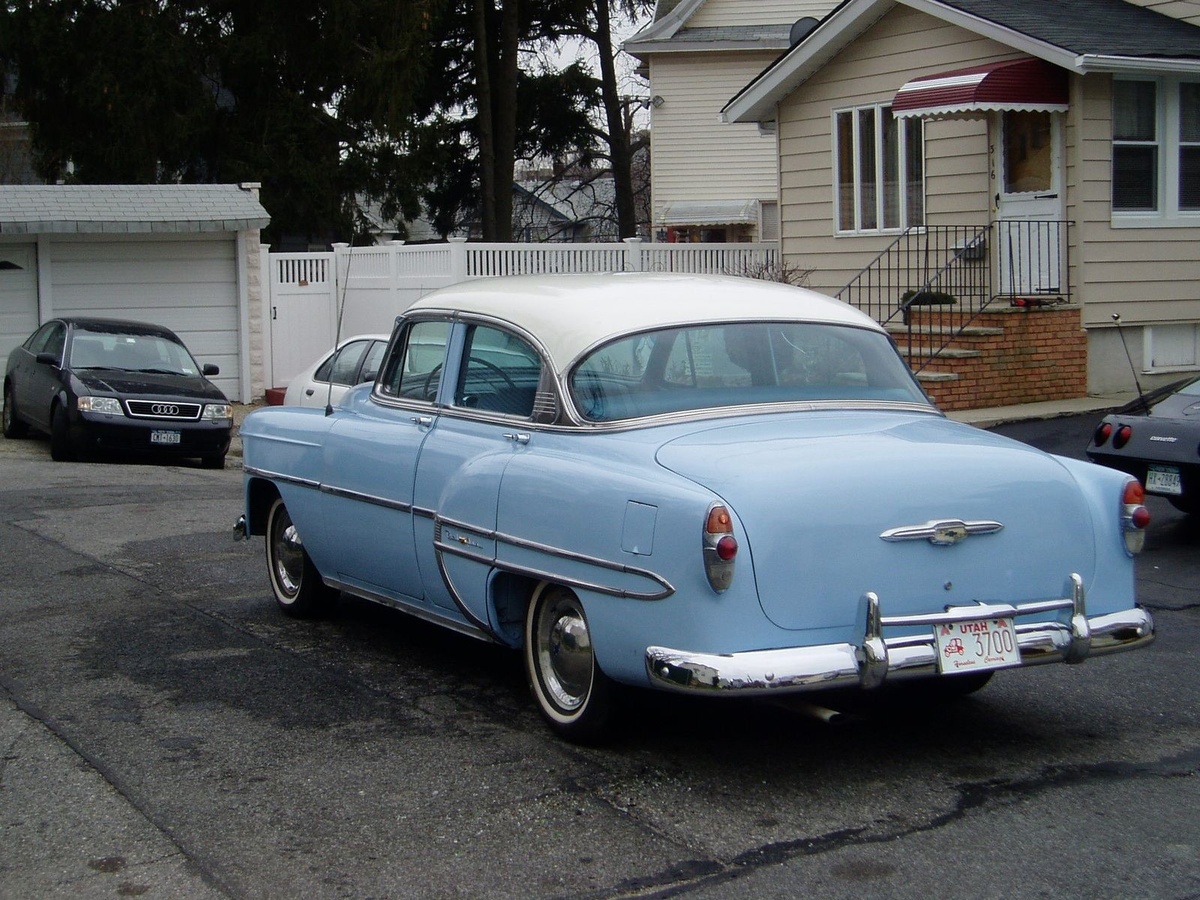 Chevrolet Bel Air Gen-1 сзади. Источник фото: Pinterest.ru