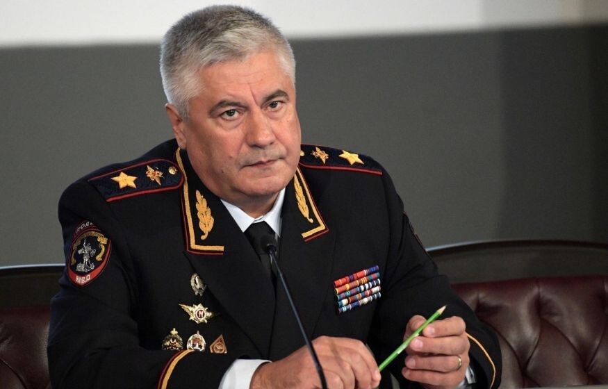    Отставку Колокольцева в связи с захватом ИК-19 оценили в сети