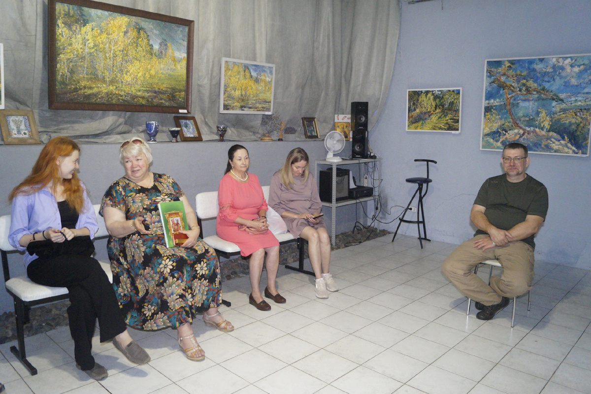 Творческий вечер художника Ильи Золотухина в Творческом пространстве на Ленина, 28. Фотограф Ксения Махнева