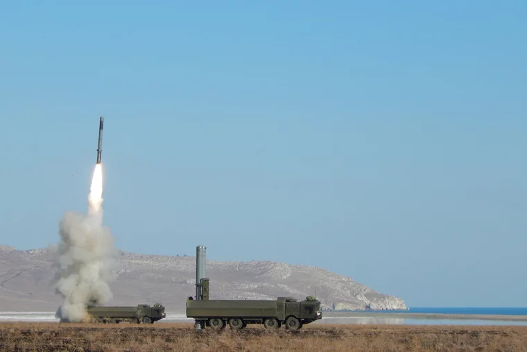 Украинский снайпер нанес удар по позициям ВСУ российским ракетным комплексом «Искандер». Фото: Официальный сайт Министерства обороны РФ