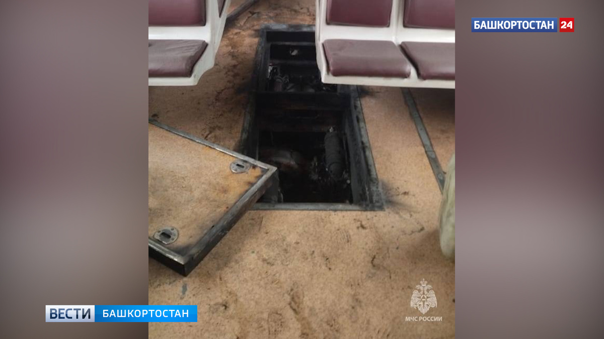    Электричка с пассажирами загорелась во время движения в Башкирии