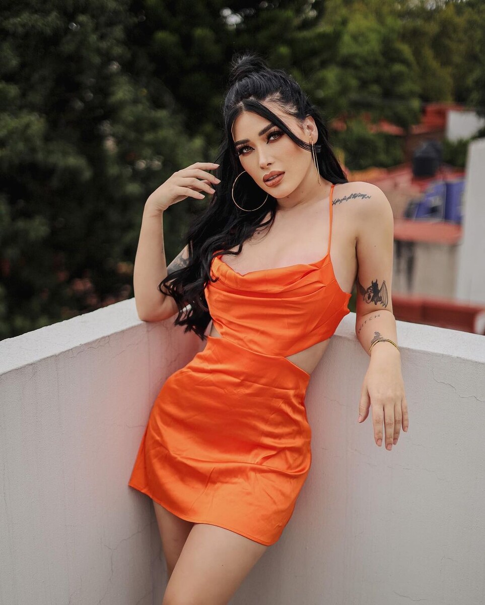 Бренда Замбрано (Brenda Zambrano)