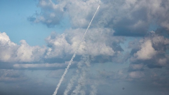    Китай выпустил сигнальные ракеты по самолету Филиппин возле спорного рифа Татьяна Сидорова