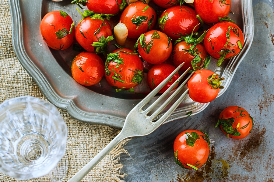 Рецепты. Малосолёные помидоры. Помидоры. Томаты. Закуски. Простые рецепты.