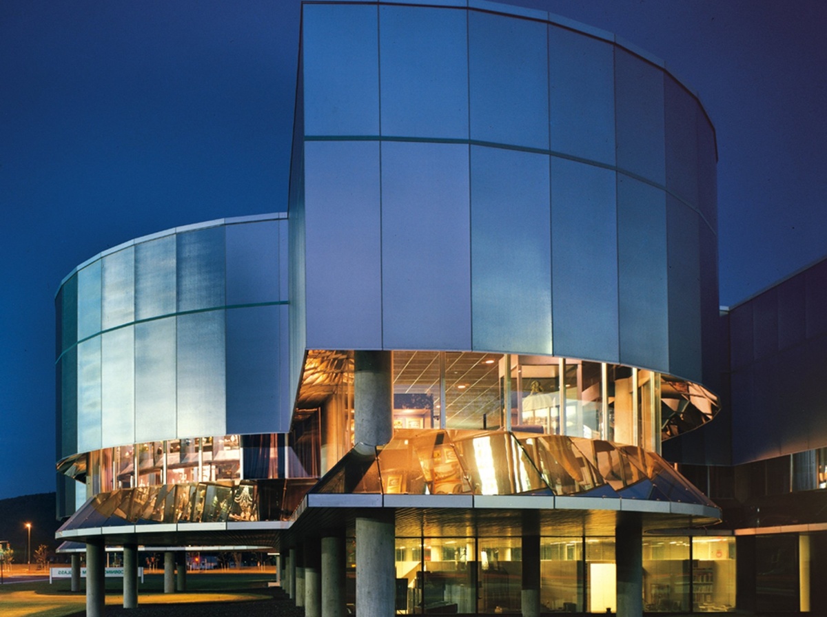 Музей стеклянных изделий “Corning Glass museum” (Нью-Йорк, США)