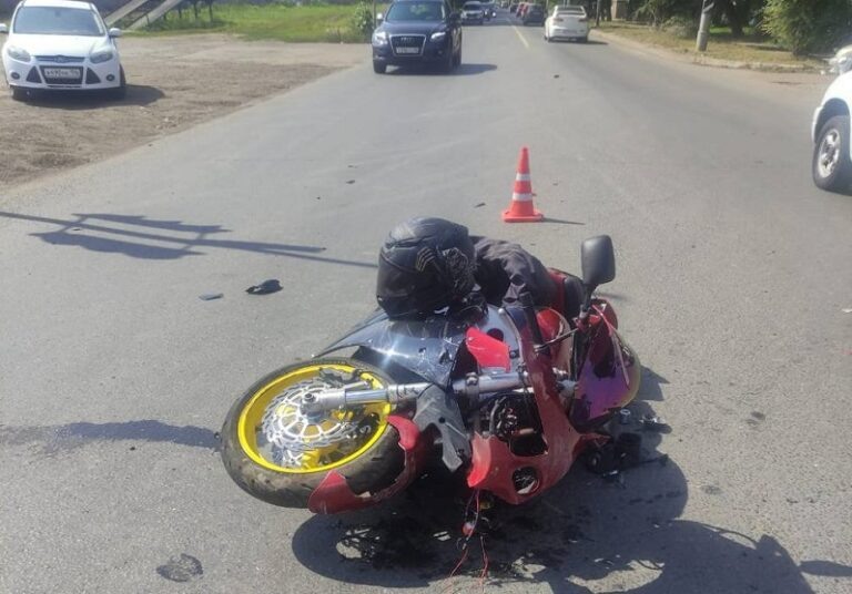    В Оренбурге на Березке в ДТП пострадал 38-летний мотоциклист Марина Шарт
