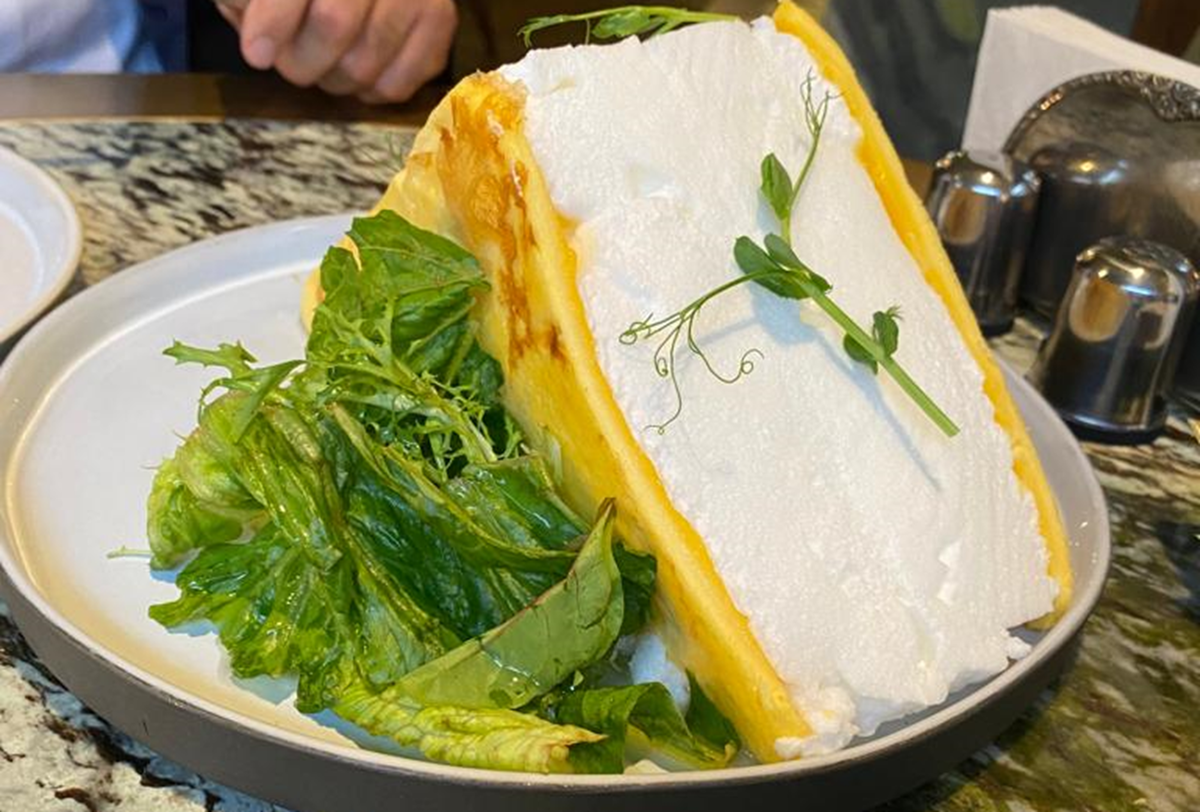 Омлет пуляр с зеленью