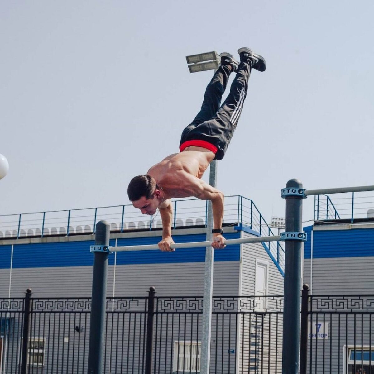  📷    Оренбуржцы принимают участие в Международном конкурсе-премии уличной культуры и спорта Марина Шарт