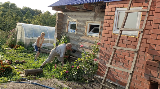 Едва не потеряли единственный арбуз. Окна в парилке бани. Покупки в Леруа. Живем в селе. Август 2024