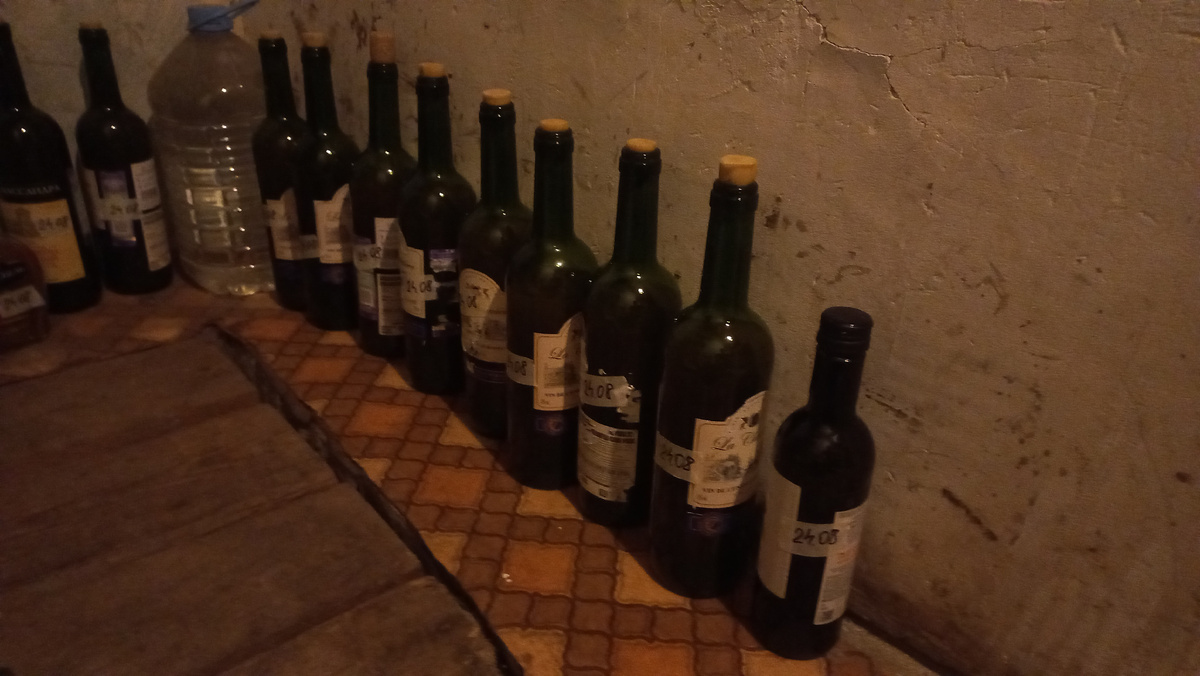 Это ещё не всё. Это и другие фото сделаны автором и принадлежат ему на условиях авторского права 