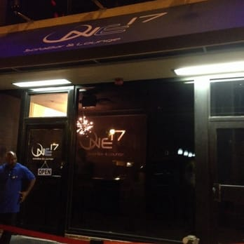 One 17 Sofa Bar & Lounge