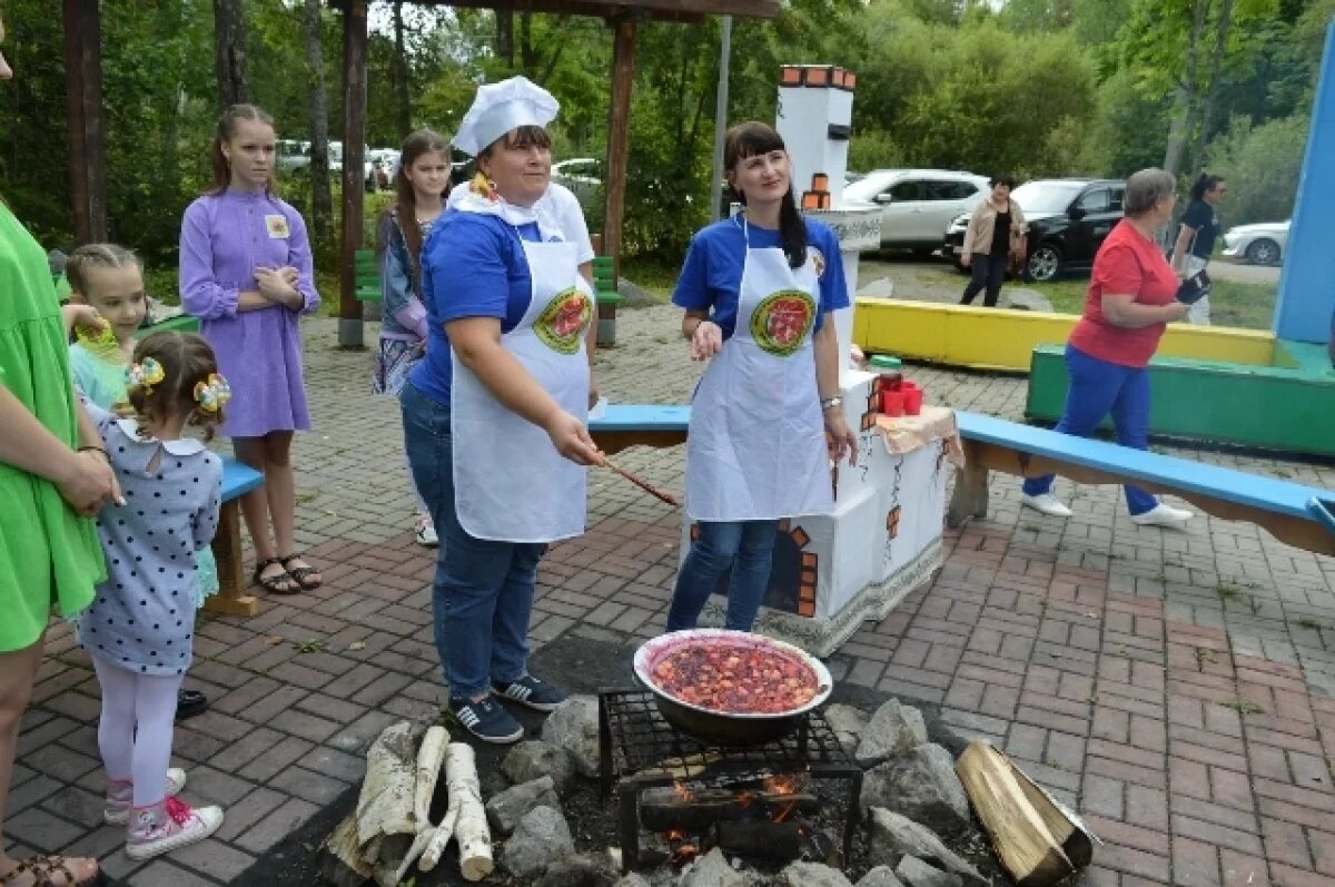    Варенье с костра и блины на лопате продегустировали в Хабаровском крае