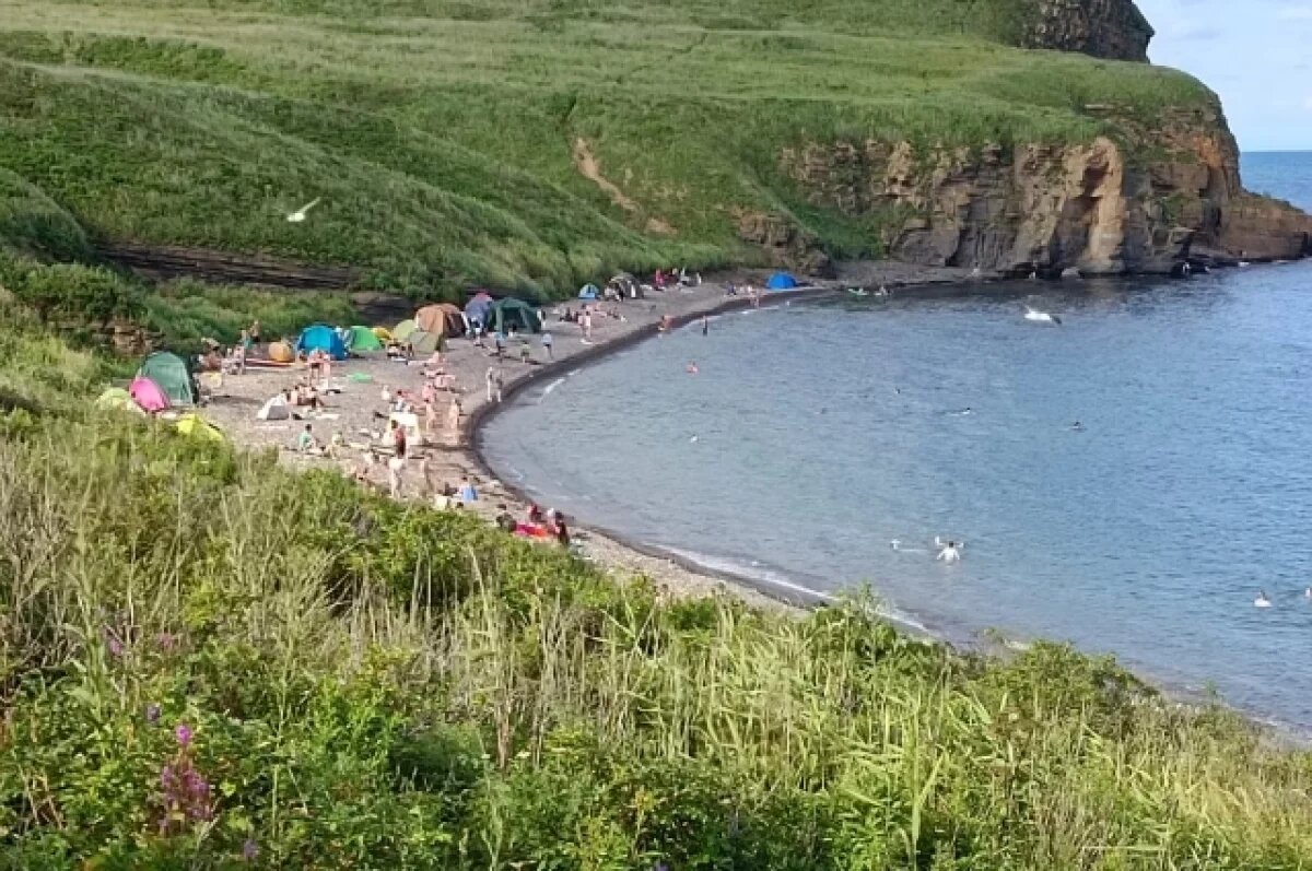   Незаконную базу отдыха нашли на одном из морских пляжей Приморья