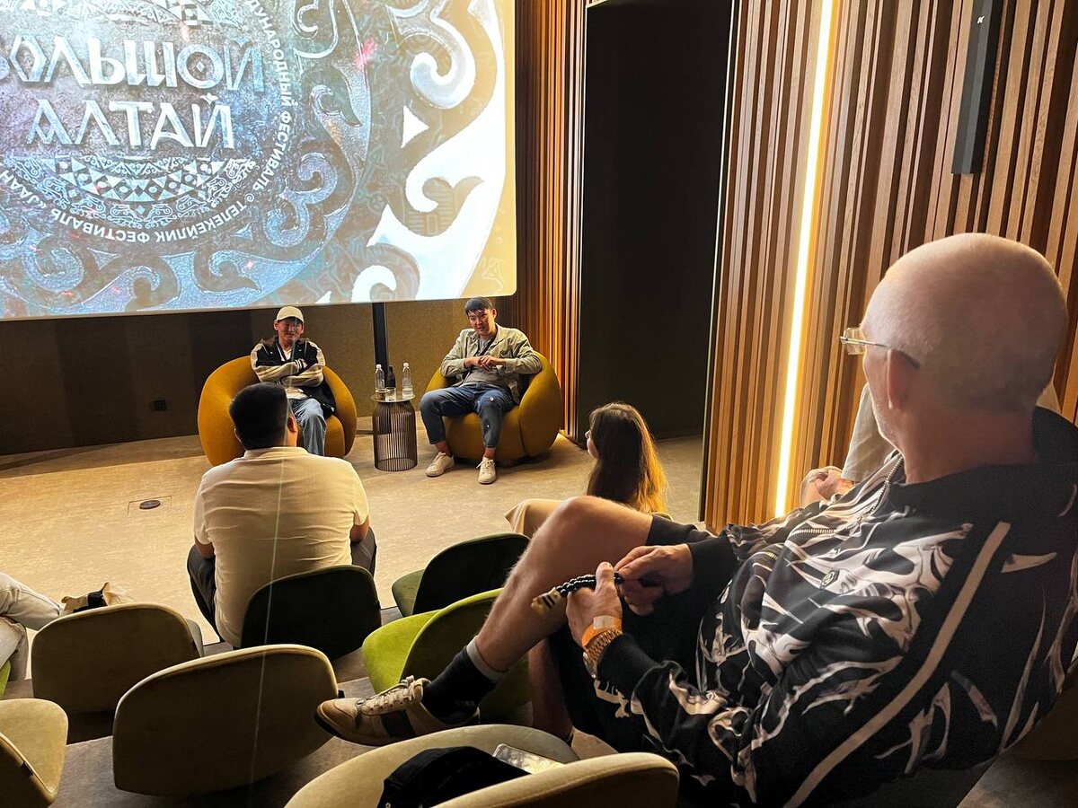 Листайте вправо, чтобы увидеть больше изображений