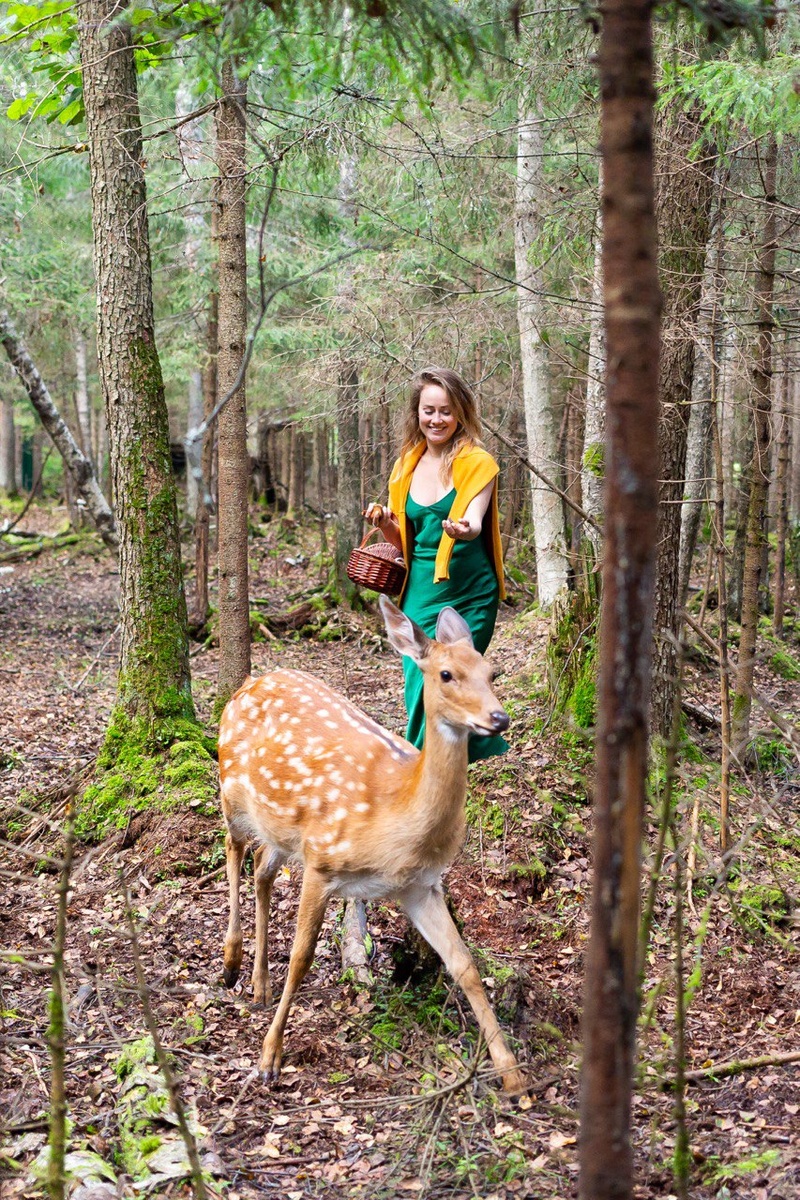 На фото: ведущая прогноза погоды на канате ТВЦ Анастасия Ларионова