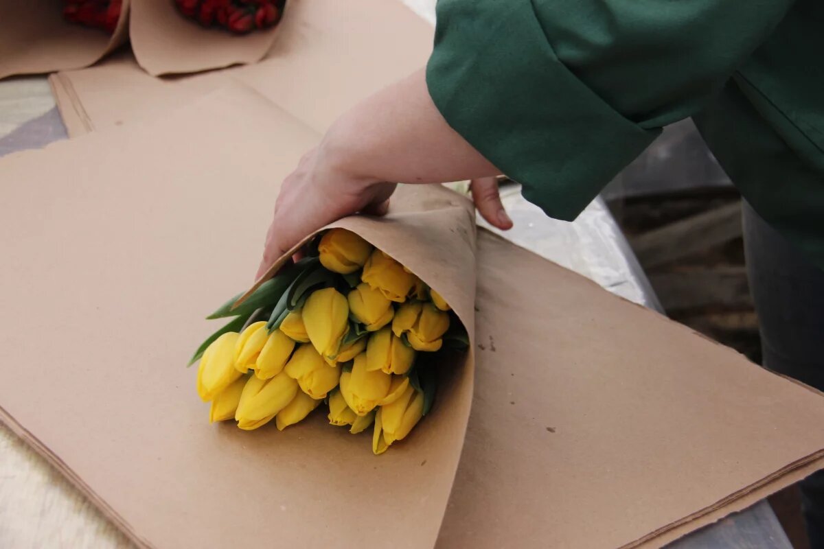    Тюменский флорист рассказала какой букет подарить учителю на 1 сентября