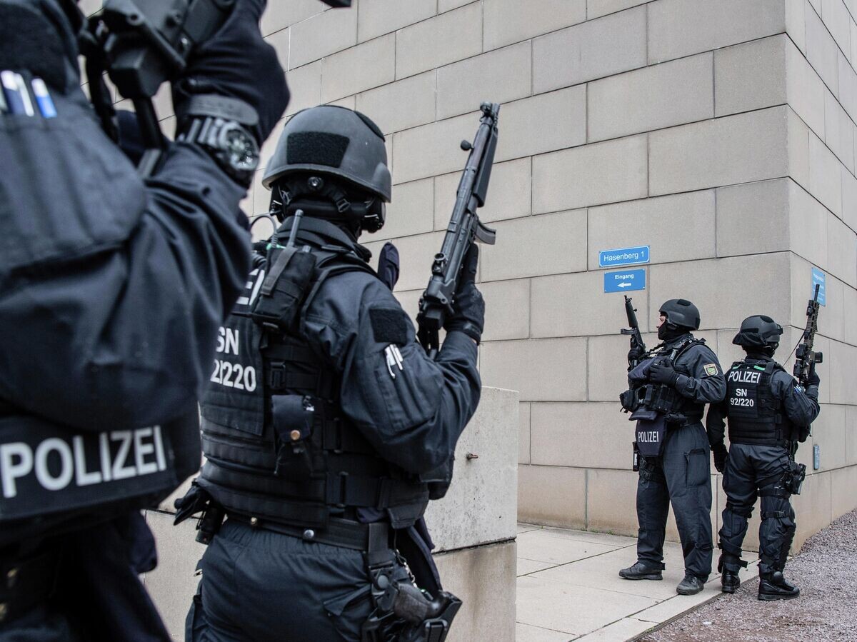   Полицейские в Германии© AP Photo / dpa/Robert Michael