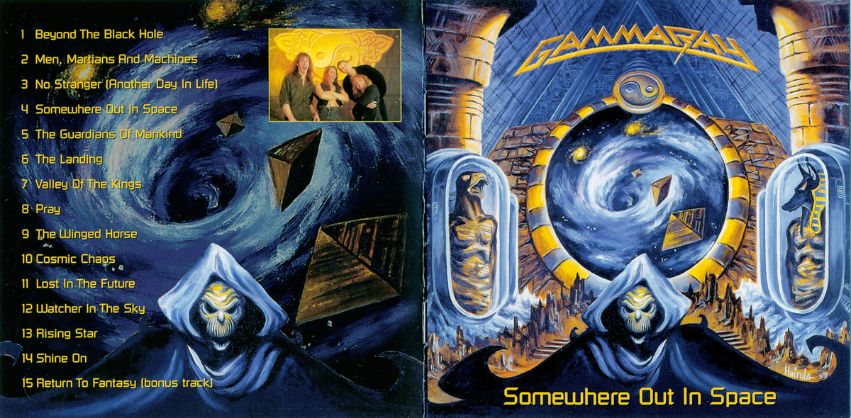 Буклет диска альбома Gamma Ray - Somewhere Out In Space (1997) - 01