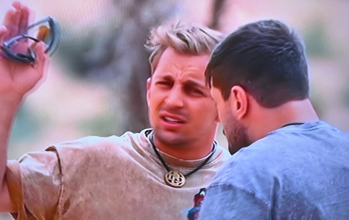 Кадр из шоу "Выжить в Дубае"