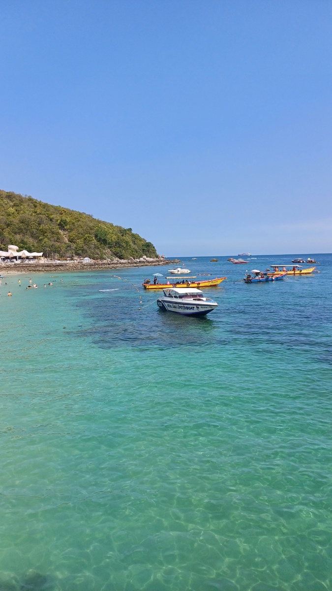 Ко Лан. Все фотографии авторские.