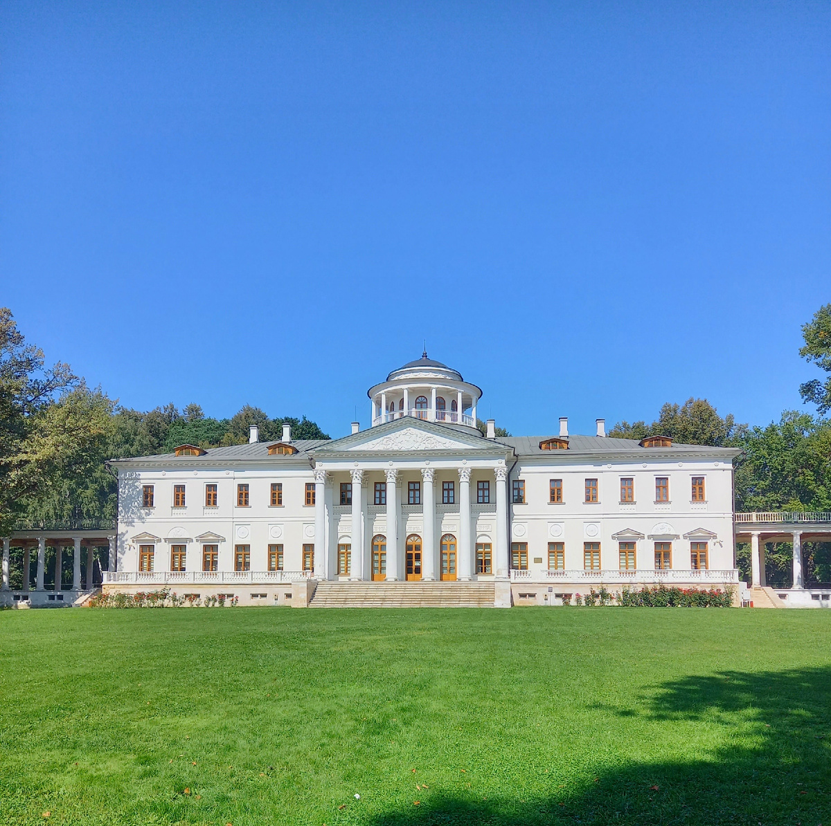 Музей-усадьба Остафьево. Фото автора 