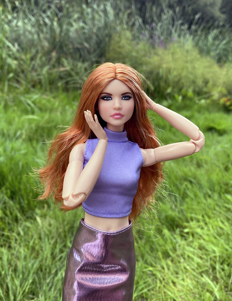 Barbie Looks #20 Andra: только что выбралась из коробки и пытается понять, что происходит)