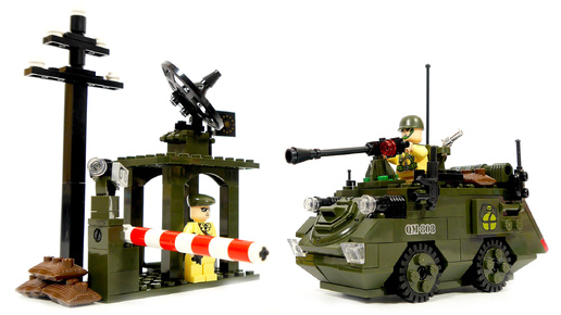 Собираем военную базу и броневик из LEGO - конструктор enlighten combat zones 808