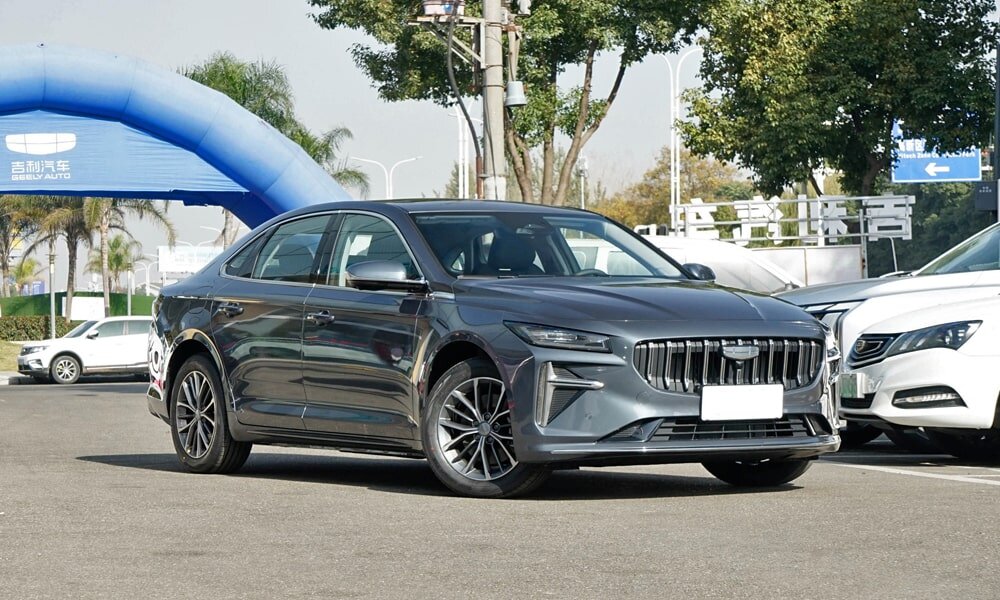 Передняя часть автомобиля.