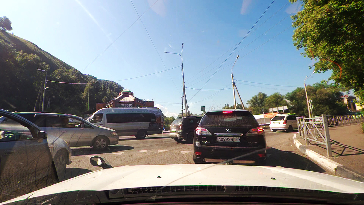 Село Майма, развилка Майма - Горно-Алтайск. Республика Алтай. 2024 год.