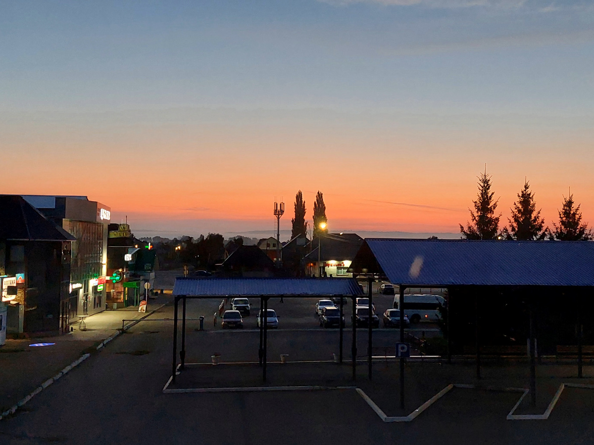 Вид из "отеля" на рассвете