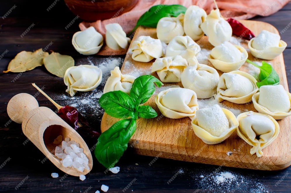 Источник: https://img.freepik.com/premium-photo/high-angle-view-vegetables-cutting-board_1048944-29269978.jpg?w=996