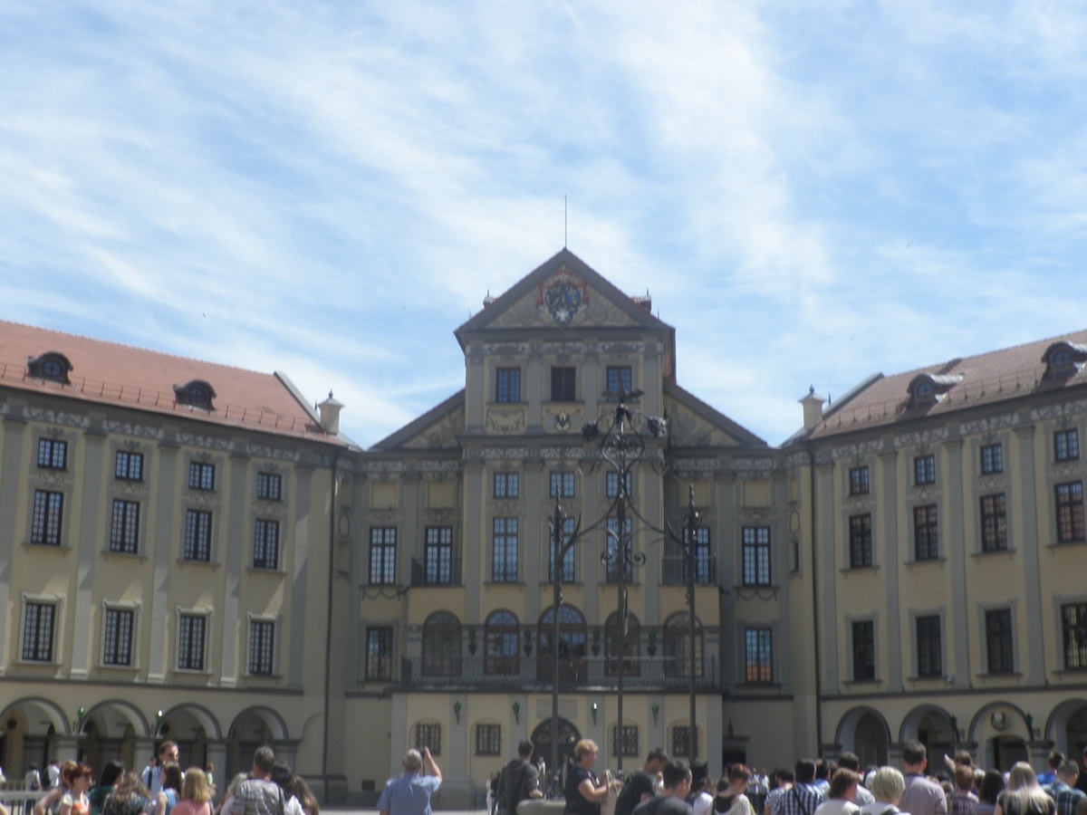 (Несвижский замок, фото с сайта https://niasvizh.by)
