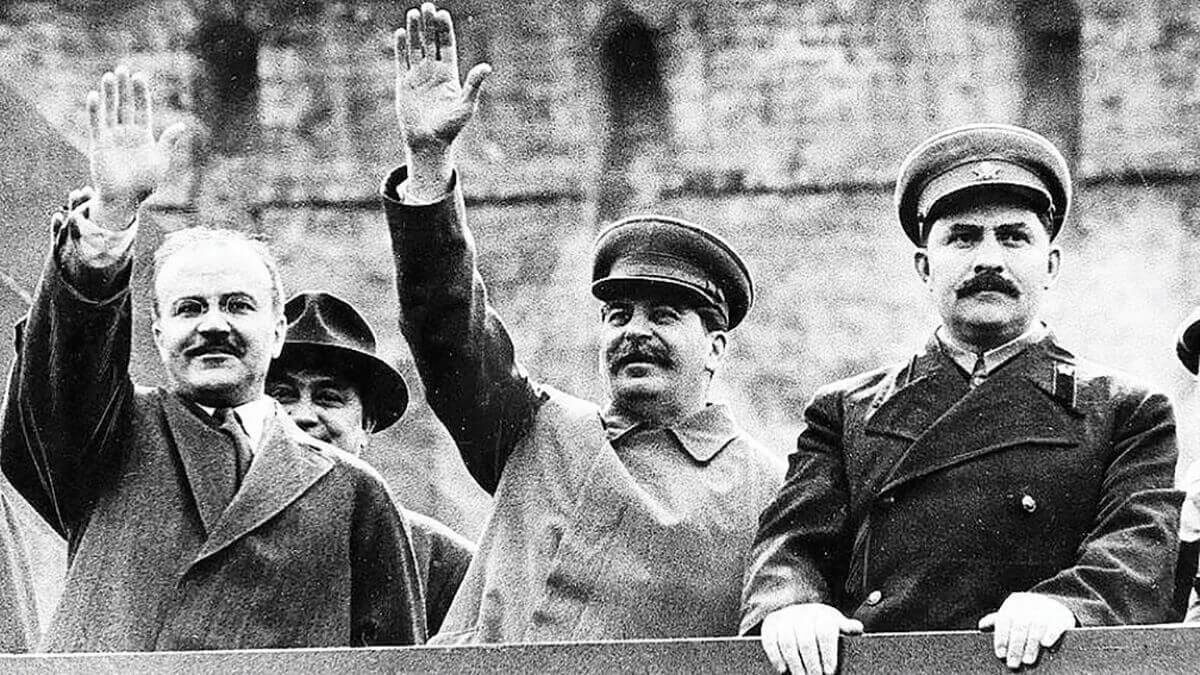 Молотов Сталин и Каганович