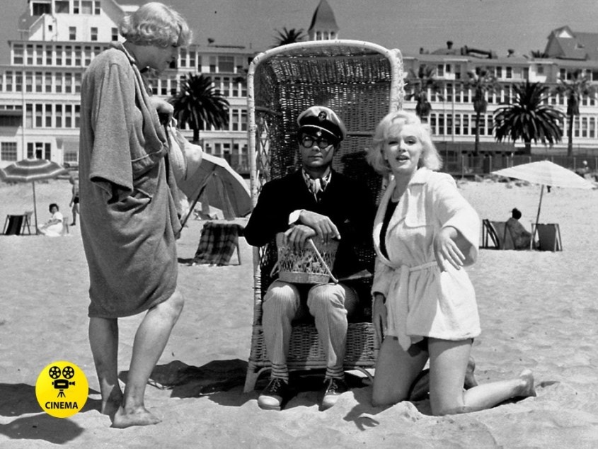 "В джазе только девушки"  (1958).