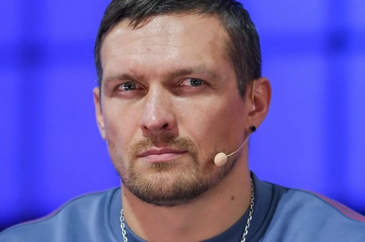    Боксер из Украины Усик после встречи с Зеленским раскритиковал запрет УПЦ