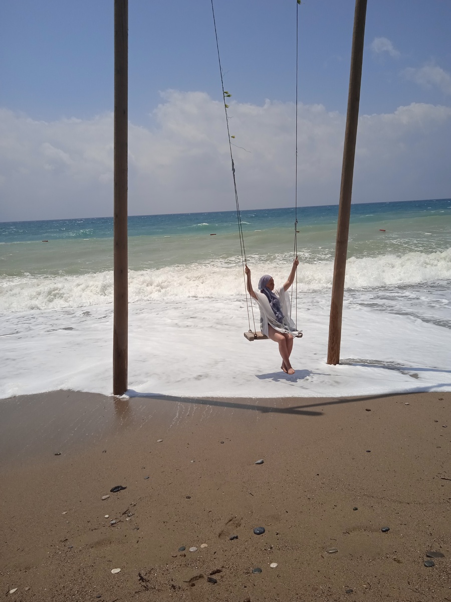 Крылатые качели, пляжное развлечение