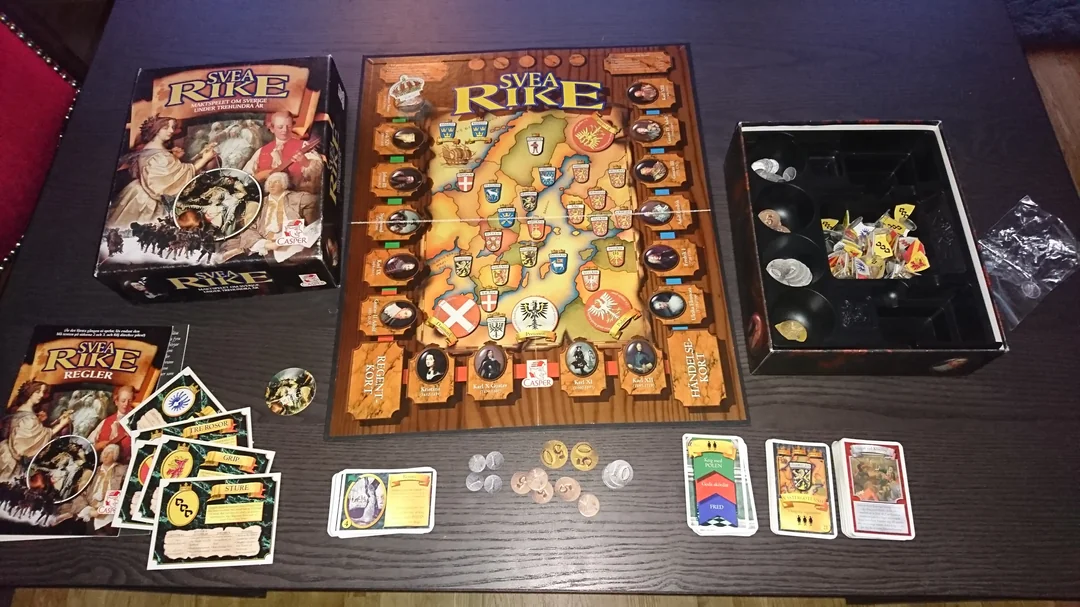 В 2006 году, когда я побывал в Стокгольме, Svea Rike все еще стояла на полках магазинов