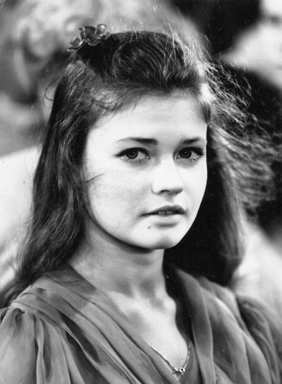 Анна Назарьева в фильме «Танцплощадка», 1985