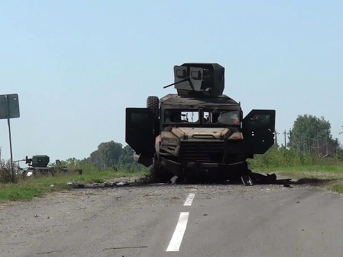    Уничтоженная военная техника колонны ВСУ в Курской области© РИА Новости / Министерство обороны России