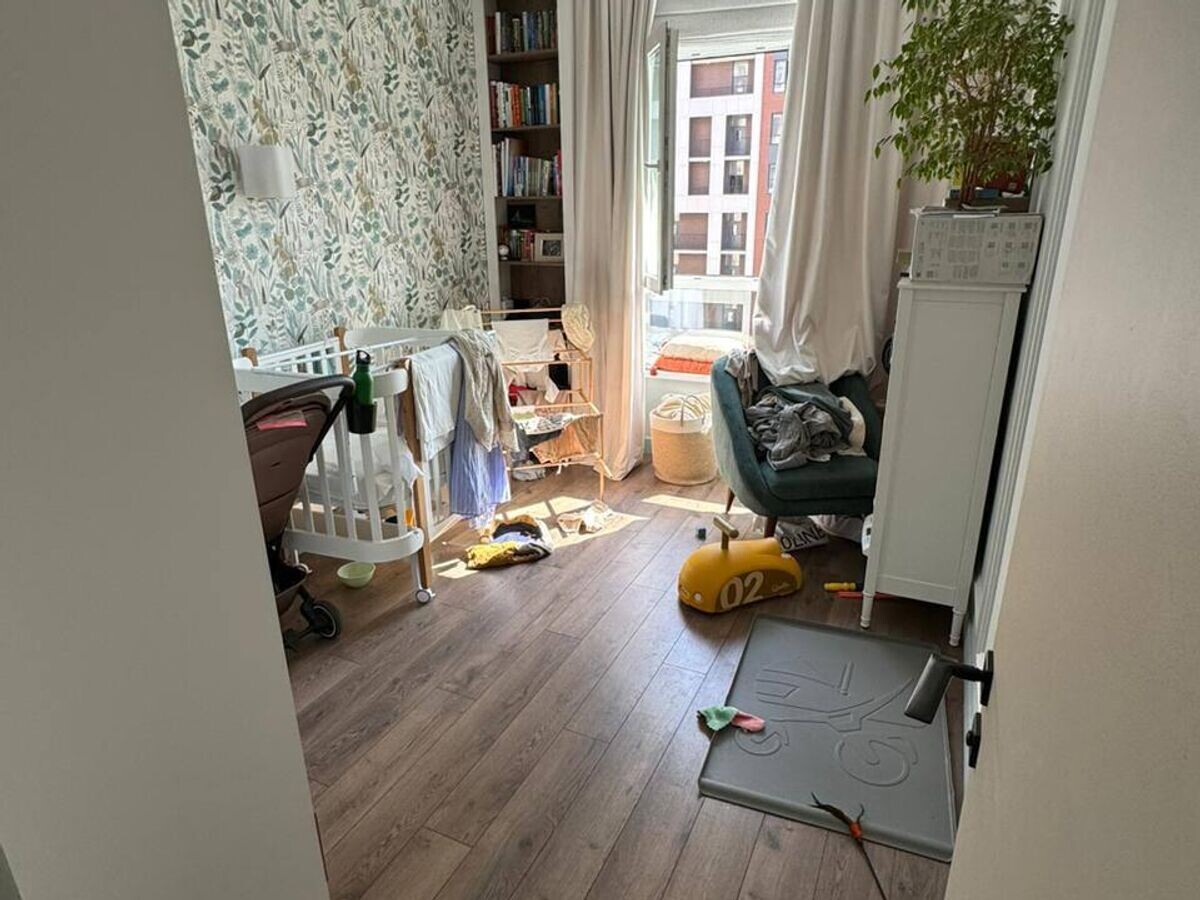    Квартира, из которой мужчина выбросил из окна женщину и ребенка© Фото : Прокуратура Москвы