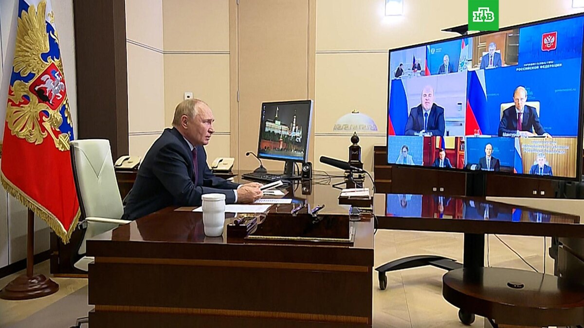    Путин отметил хорошие темпы роста экономики России