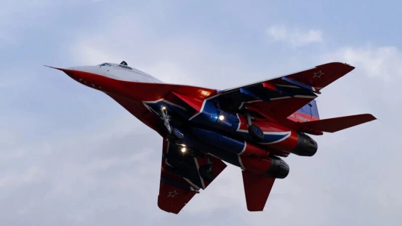     Споттеры сняли прилет "Стрижей". Алексей Мартышкин