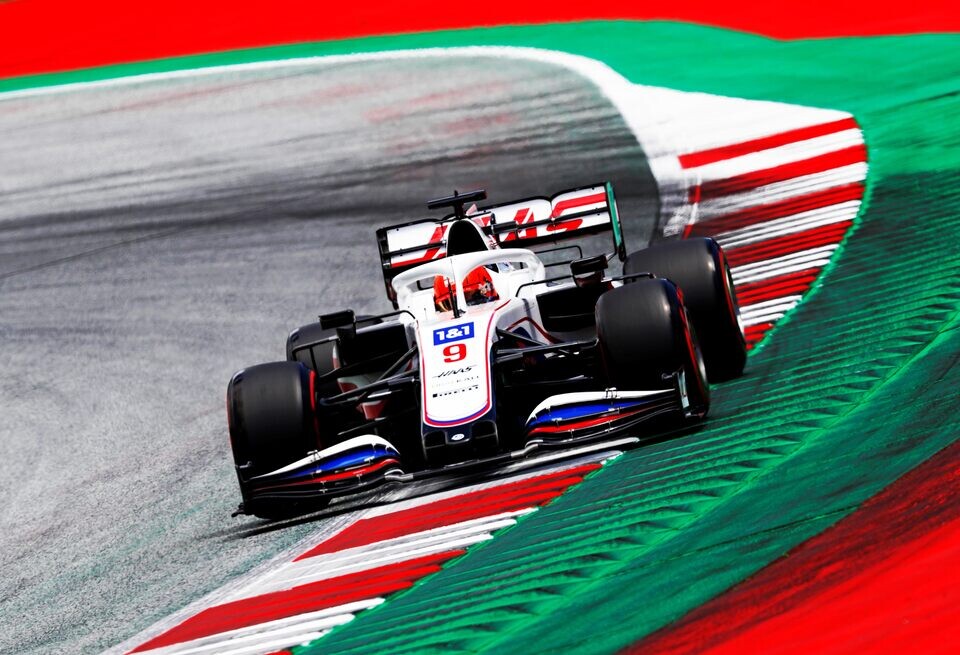    «Уралкалий» получил от Haas деньги и машину Никиты МазепинаLAT Images / Haas