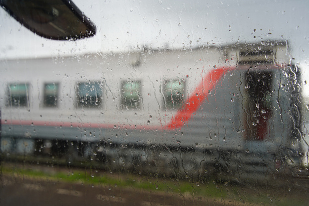    Вагон строгого режима: репортаж из пункта обмена осуждёнными в Кирове