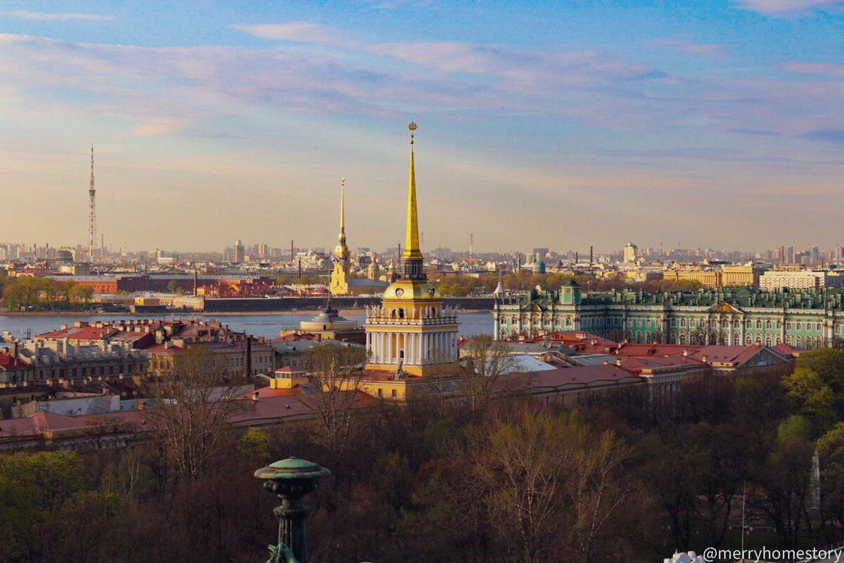 Вид с колоннады Исаакиевского на Адмиралтейство, Петропавловскую крепость, Эрмитаж