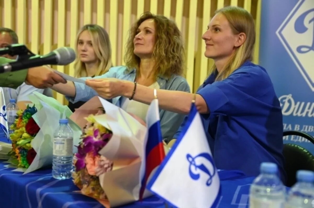    Олимпийские чемпионки Киселева и Ромашина побывали у воспитанниц колонии