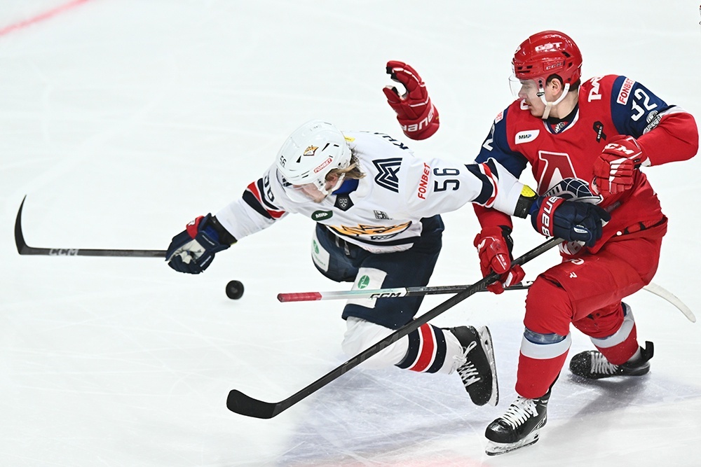    Финалисты плей-офф-2024 "Локомотив" и "Магнитка" откроют новый сезон 3 сентября. / РИА Новости