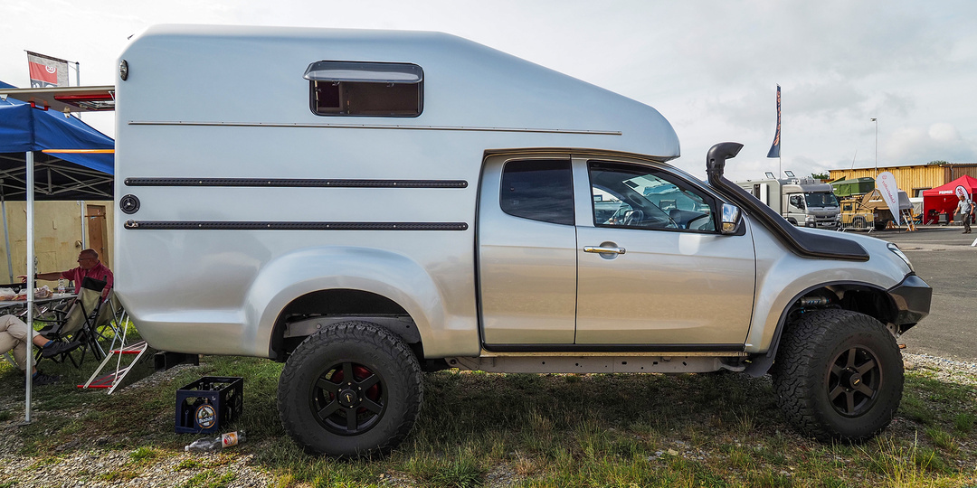 Обустройство кемперов из пикапов и другие идеи авто для путешествий