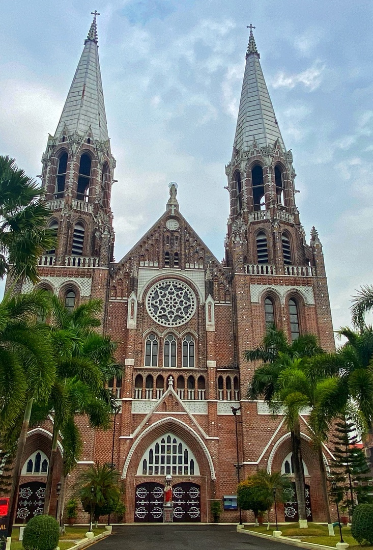 Собор Святой Марии в Янгоне